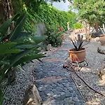 Villa Mondriana